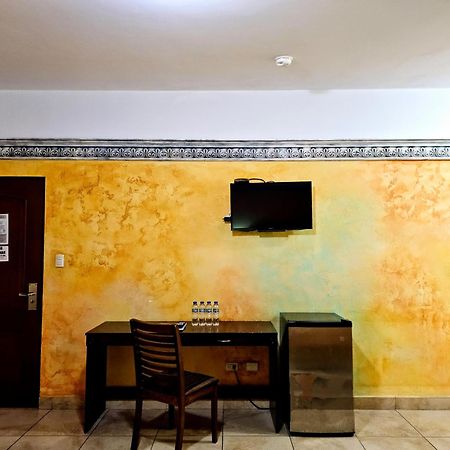Antigua Inn Hotel Guatemala City Exterior photo