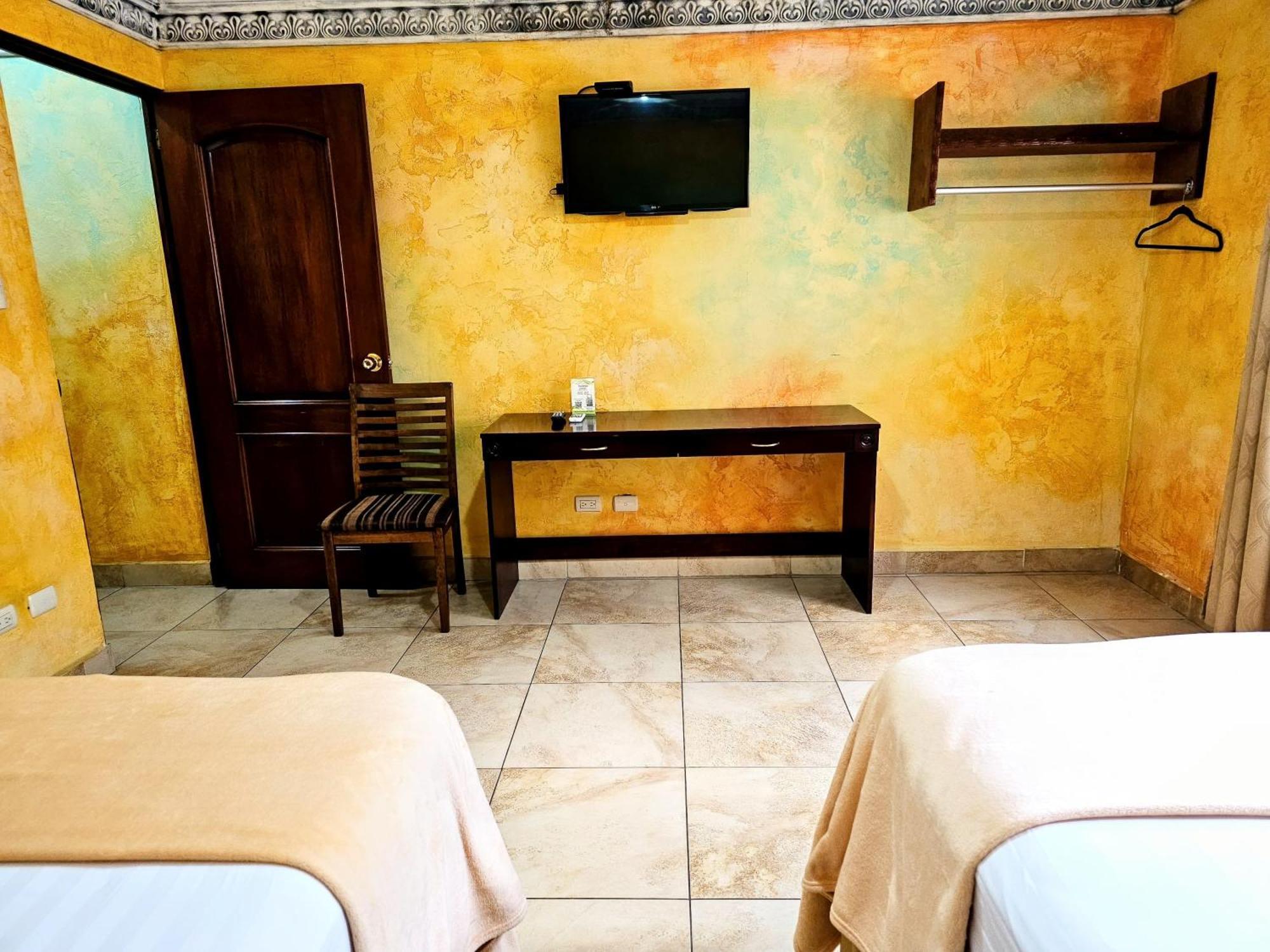 Antigua Inn Hotel Guatemala City Exterior photo