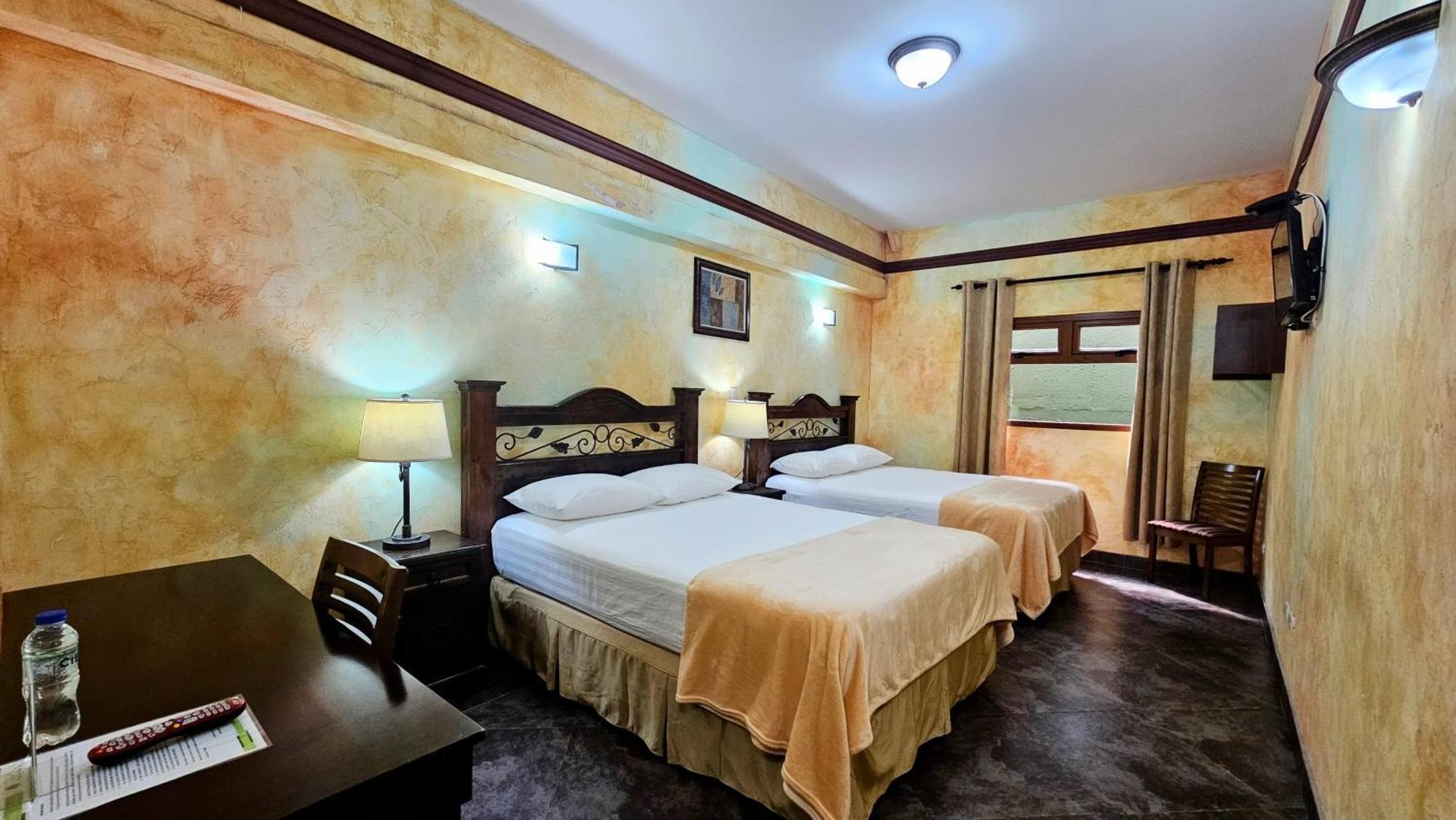 Antigua Inn Hotel Guatemala City Exterior photo