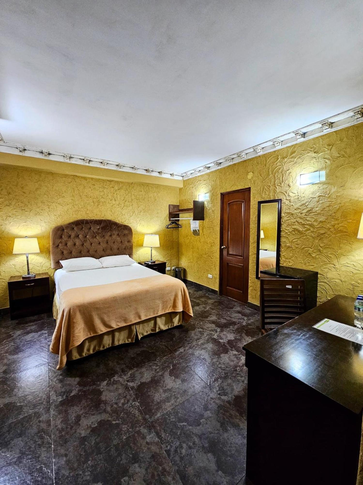 Antigua Inn Hotel Guatemala City Exterior photo