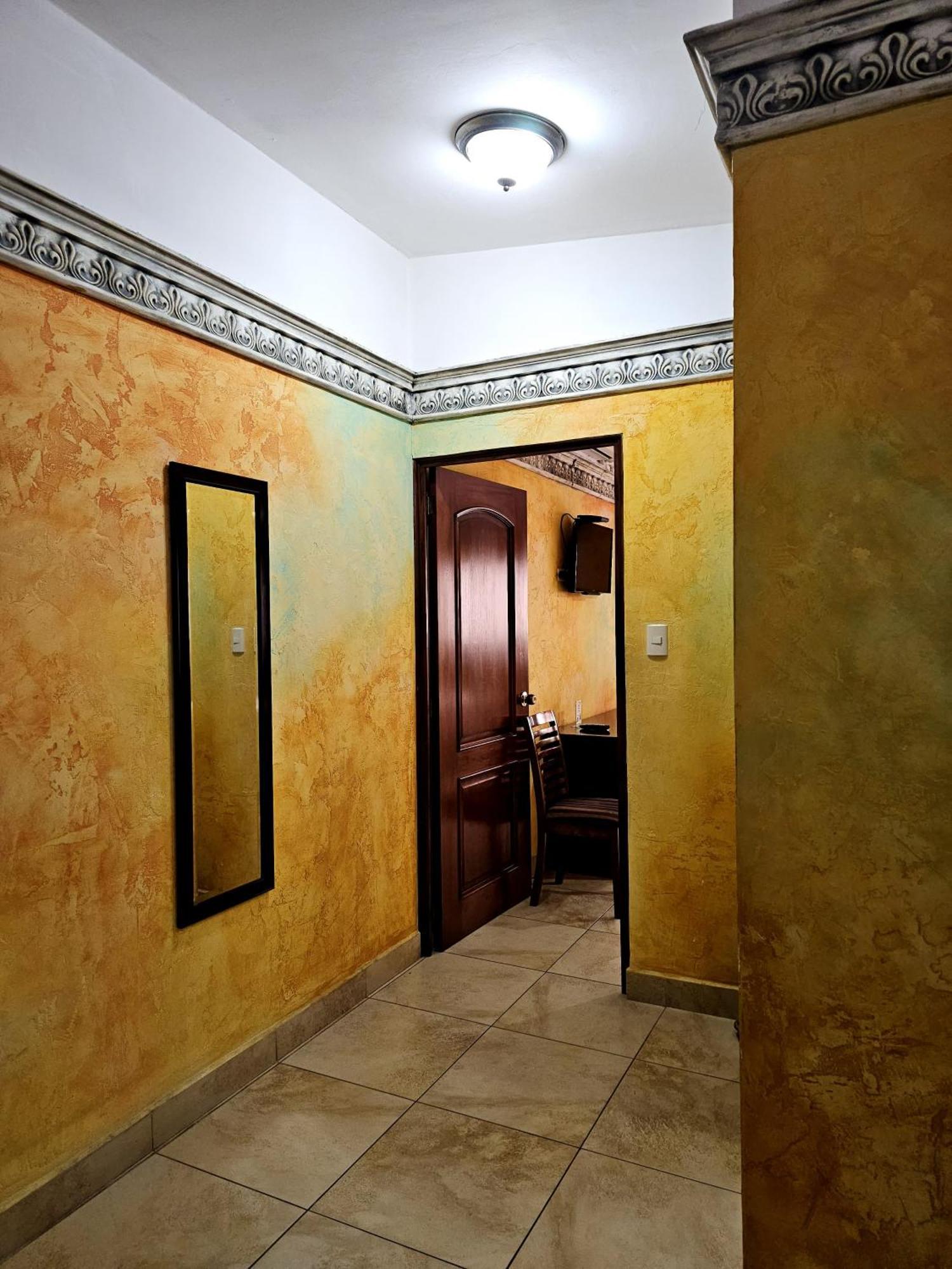 Antigua Inn Hotel Guatemala City Exterior photo