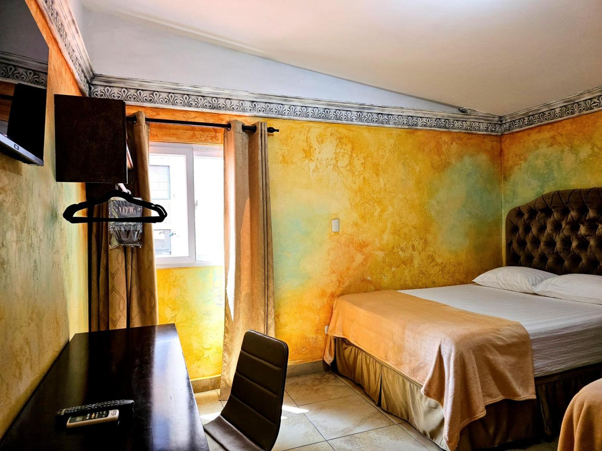 Antigua Inn Hotel Guatemala City Exterior photo